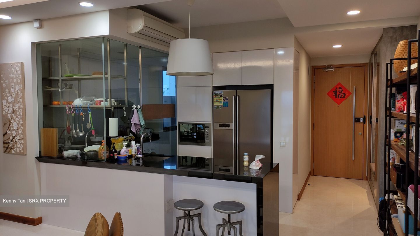 Waterfront Isle (D16), Condominium #381829751